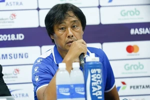 HLV Koji Gyotoku dẫn dắt đội U23 Campuchia ở vòng loại U23 châu Á.