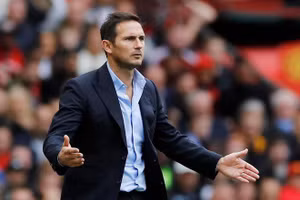 HLV Frank Lampard bị Everton sa thải sau thành tích bết bát.