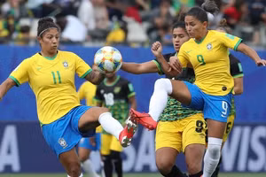 Tuyển nữ Brazil bị loại sớm ở World Cup 2023 sau trận hòa Jamaica.