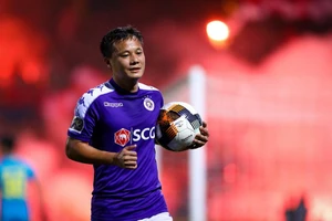 Thành Lương chia tay Hà Nội FC sau nhiều năm gắn bó.