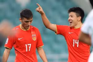 U20 Trung Quốc vào tứ kết U20 châu Á. sau trận thắng may mắn U20 Kyrgyzstan.