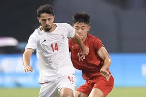 Olympic Việt Nam nguy cơ sớm dừng bước ở ASIAD sau trận thua Iran.