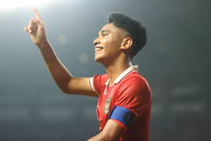 Ferdinan nhận giải thưởng cầu thủ trẻ xuất sắc nhất AFF Cup 2022.