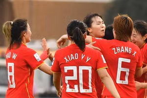 Tuyển nữ Trung Quốc lọt vào bán kết bóng đá nữ ASIAD 19.