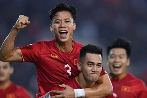 Tuyển Việt Nam vào chung kết AFF Cup với thành tích bất bại.