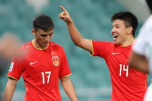 U20 Trung Quốc vào tứ kết U20 châu Á. sau trận thắng may mắn U20 Kyrgyzstan.