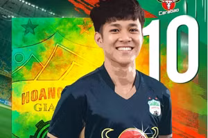 Lê Minh Bình trở lại Hoàng Anh Gia Lai từ mùa giải 2023.