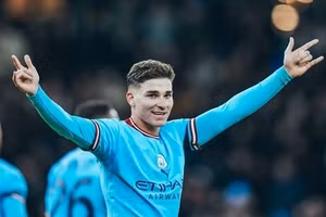  Julian Alvarez của Man City lọt tầm ngắm của Real Madrid.