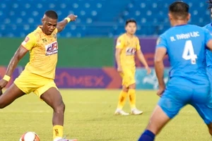 Thanh Hóa FC bất ngờ để Bình Dương cầm hòa ở vòng 10 V.League.