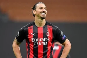 Tiền đạo Ibrahimovic chuẩn bị giải nghệ trong màu áo AC Milan.