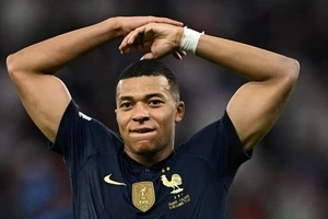 Mbappe được đồn đoán sắp đầu quân cho Real sau khi chia tay PSG.