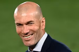 HLV Zidane từ chối dẫn dắt PSG.
