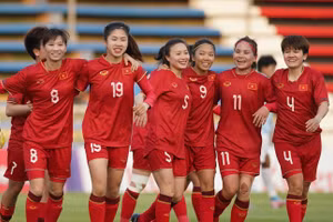 Tuyển nữ Việt Nam nhận hơn 6 tỷ tiền thưởng sau thành tích vô địch SEA Games.