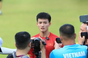 Thanh Nhàn quyết tâm cùng đồng đội đánh bại Malaysia ở lượt trận thứ 3 SEA Games 32.