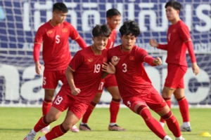 U22 Việt Nam nhận nhiều hoài nghi sau trận thắng vất vả trước Lào ở trận ra quân.