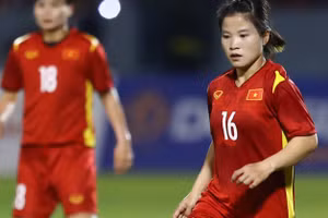Dương Thị Vân vắng mặt trận gặp tuyển Mỹ vì chấn thương.