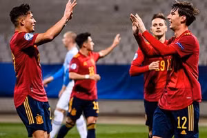 U21 Tây Ban Nha thắng U21 Thụy Sĩ ghi danh vào bán kết U21 châu Âu.