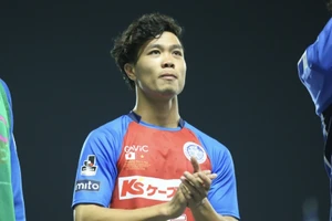 Công Phượng đang chịu cảnh thất sủng ở J.League trong màu áo Yokohama FC.