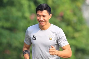Đoàn Văn Hậu gặp chấn thương lưng, nguy cơ vắng mặt ở vòng 6 V.League.