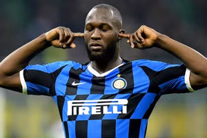 Lukaku sắp chia tay Inter Milan về lại Chelsea FC.