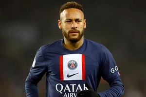 Neymar chưa chốt tương lai PSG.