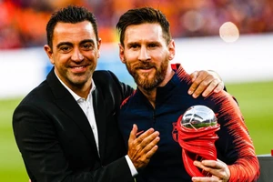 HLV Xavi ủng hộ quyết định sang Mỹ thi đấu của Messi.