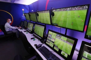 Nhiều trọng tài Việt Nam đạt chuẩn FIFA về VAR.