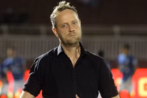 HLV Polking chia tay tuyển Thái Lan sau hai năm gắn bó.