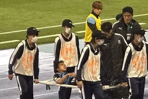 Chanathip gặp chấn thương nặng ở Nhật Bản.