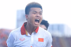 U22 Việt Nam dừng bước ở bán kết SEA Games 32 sau trận thua Indonesia.