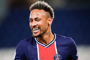 HLV Zidane chỉ dẫn dắt PSG nếu Neymar ra đi tìm bến đỗ mới.