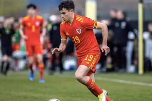 Thần đồng Gabriele Biancheri gia nhập MU với hợp đồng 4 năm.