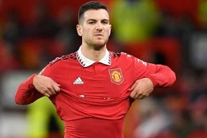 Diogo Dalot nguy cơ ngồi ngoài trận gặp Man City tới đây.