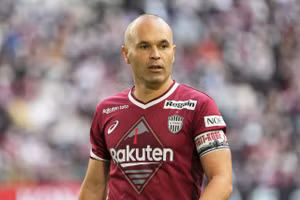 Andres Iniesta không đến Thai League thi đấu như đồn đoán.