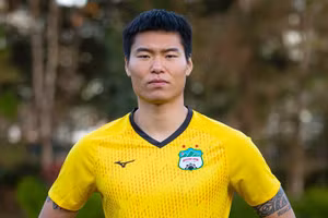Kim Dong-su được Hoàng Anh Gia Lai liên hệ chiêu mộ cho giai đoạn hai V-League.