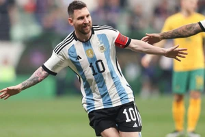 Messi ghi bàn thắng nhanh nhất sự nghiệp trong chiến thắng 2-0 trước Australia.