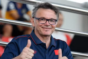 HLV Troussier được AFC đánh giá cao ở Asian Cup.