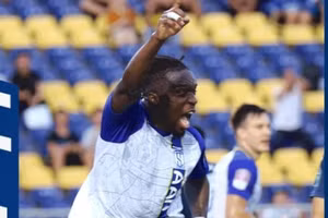 Sông Lam Nghệ An có chiến thắng quan trọng trước TPHCM ở vòng 11 V.League.