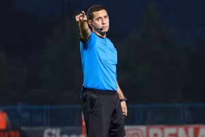 Trọng tài Rustam Lutfullin bắt trận Việt Nam – Philippines.