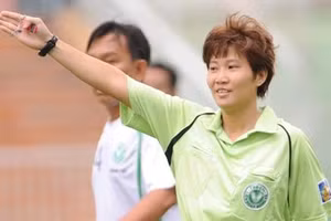 Trọng tài Mai Hoàng Trang được làm giám sát trọng tài ở AFC Women"s Club Championship.