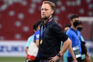 HLV Polking không thể giúp Thái Lan vô địch King's Cup.