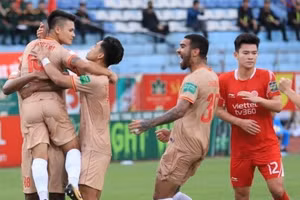 Bóng đá chuyên nghiệp Việt Nam 2023-2024 có nhiều nét đổi mới tích cực.