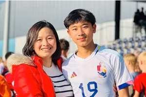 Phạm Anh Khôi được Công Phượng tiến cử cho U17 Việt Nam.