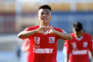 Đinh Thanh Bình được triệu tập bổ sung lên ĐT Việt Nam.