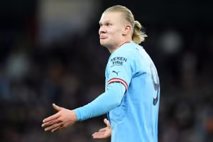  Erling Haaland sẽ lương cao nhất Ngoại hạng Anh nếu ở lại Man City.