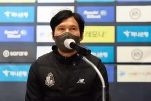 HLV Park Choong Kyun đánh giá cao màn trình diễn của Văn Toàn ở trận mở màn K.League 2.