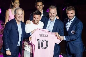 Vé xem trận ra mắt của Messi tại Mỹ có giá hơn 2 tỷ đồng.