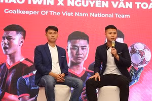 Văn Toản ký kết hợp tác với Công ty cổ phần phát triển Thể thao iWin.