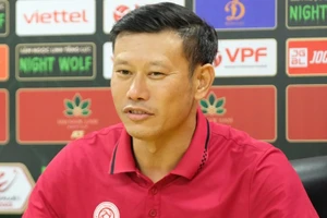 HLV trưởng Viettel Thạch Bảo Khanh chưa thực sự hài lòng về công nghệ VAR ở V-League.