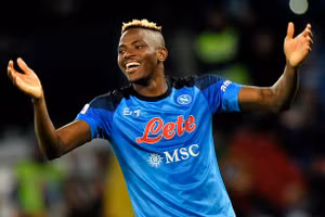 Victor Osimhen lọt tầm ngắm của Man United.